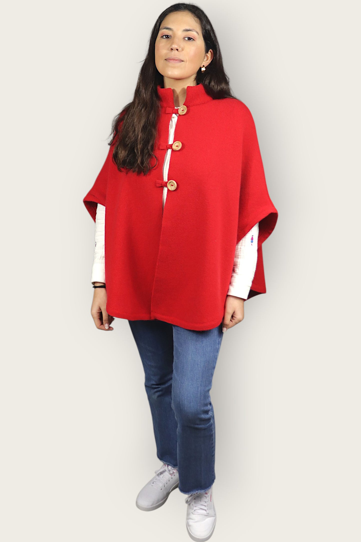 Poncho Botões de Madeira