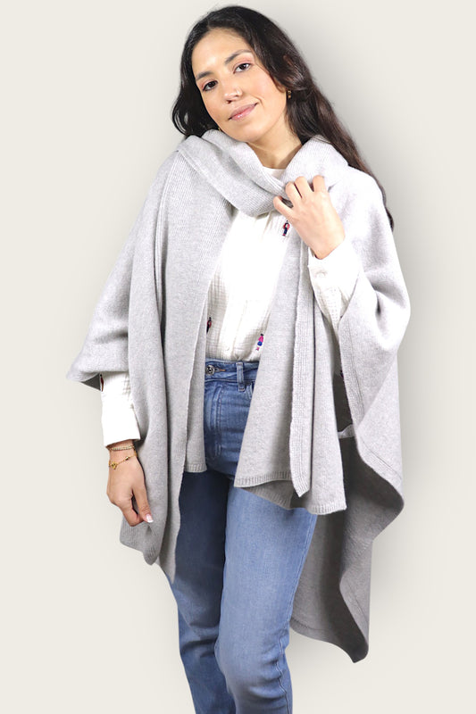 Light grey lambswool scarf cape with pearl knit. Warm wool outerwear made in Portugal